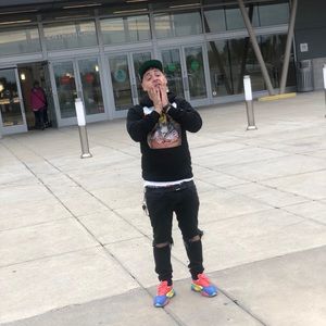 Meet your Posher, Julio